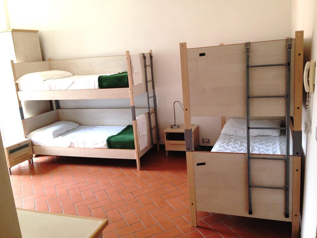 Ospitalia Del Mare Hostel ليفانتو الغرفة الصورة